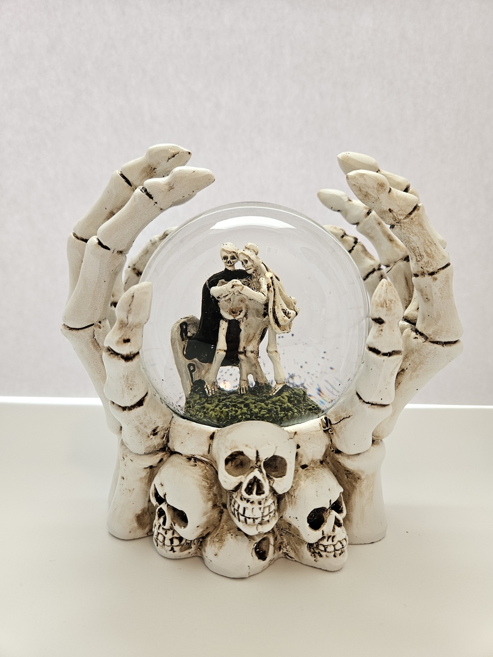 Halloween Skeleton Hand Waterball Snow Globe Gothic Couple dancing On Grave
